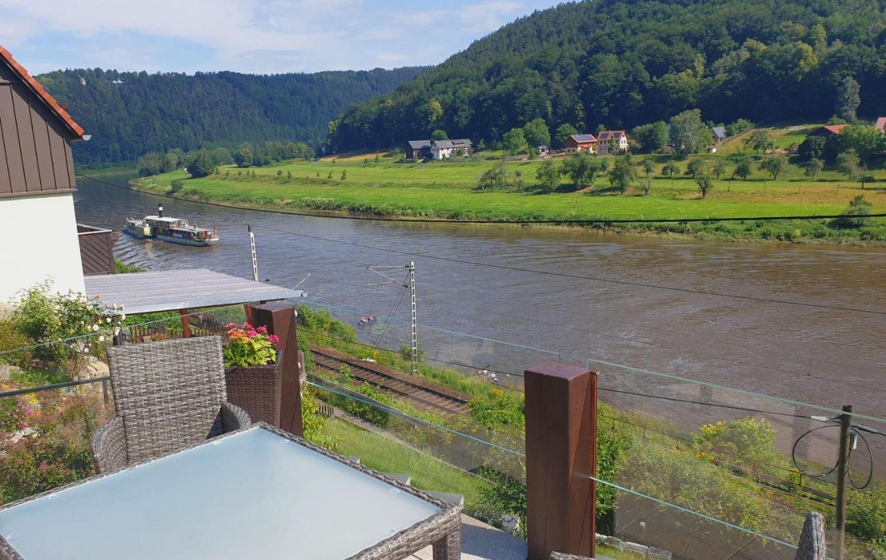 Sächsische Schweiz Ferienhaus 2 mit hervorragendem Panoramablick über das Elbtal Königstein Exterior foto